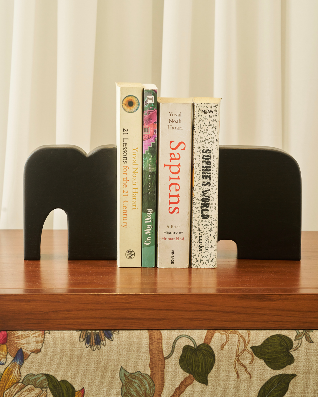 Suzzie Book Ends (Black)