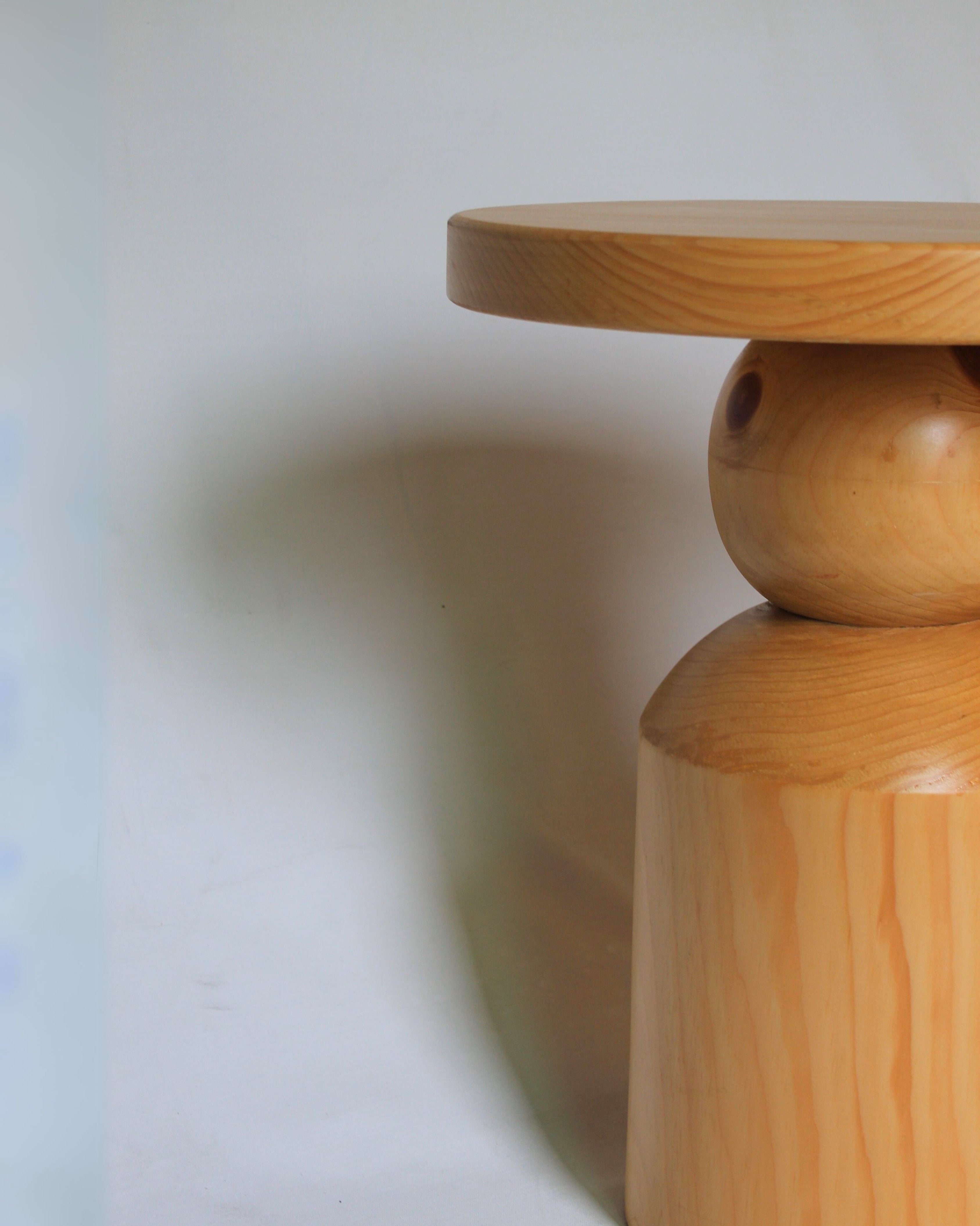 Meringue Side Table